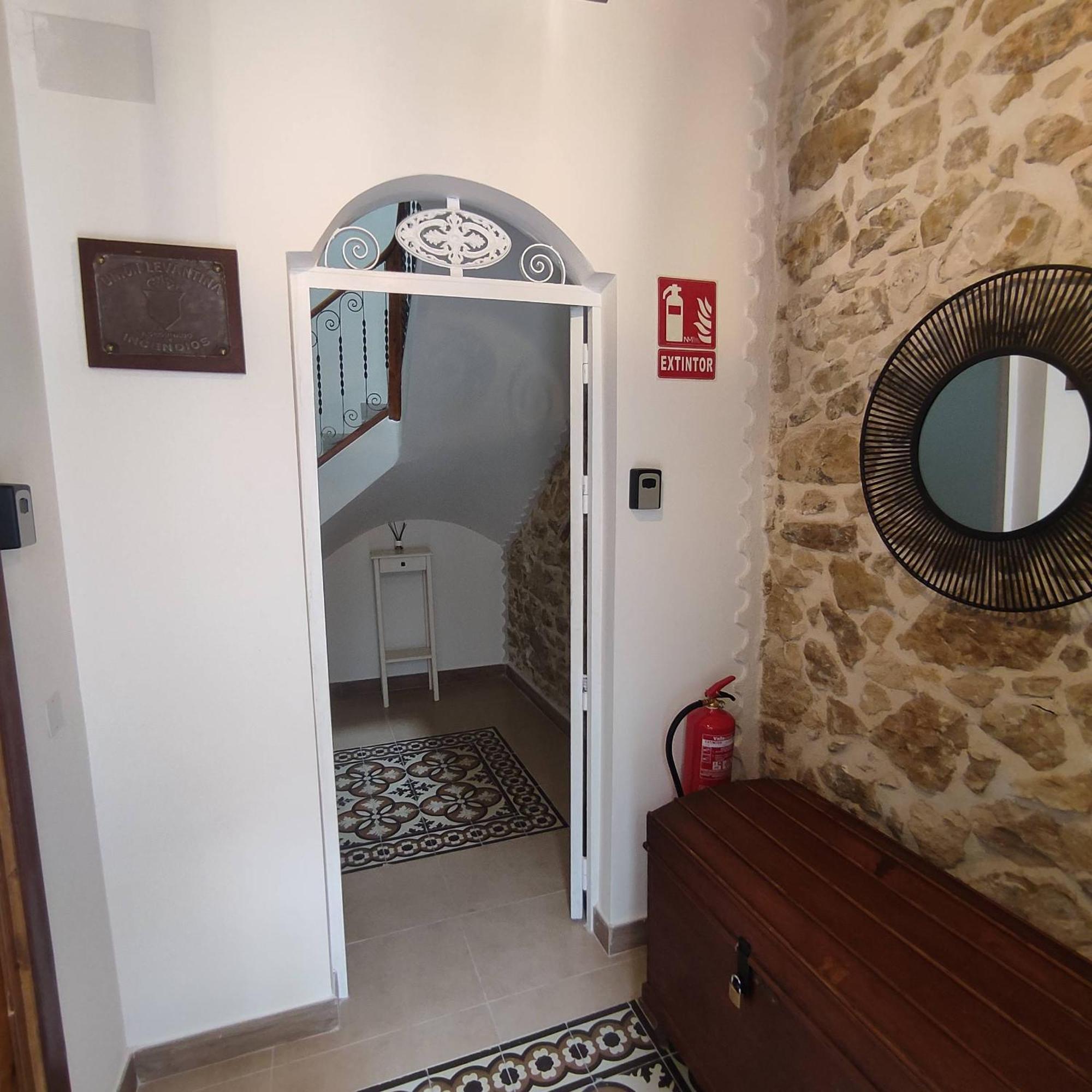 Apartmán Casa Del Pasaje San Fernando Alicante Exteriér fotografie